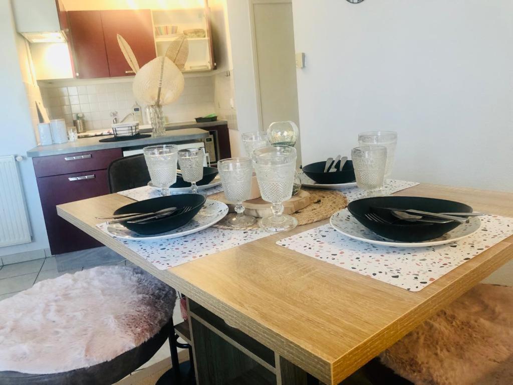 Le Camelia Apartment Tallard Luaran gambar